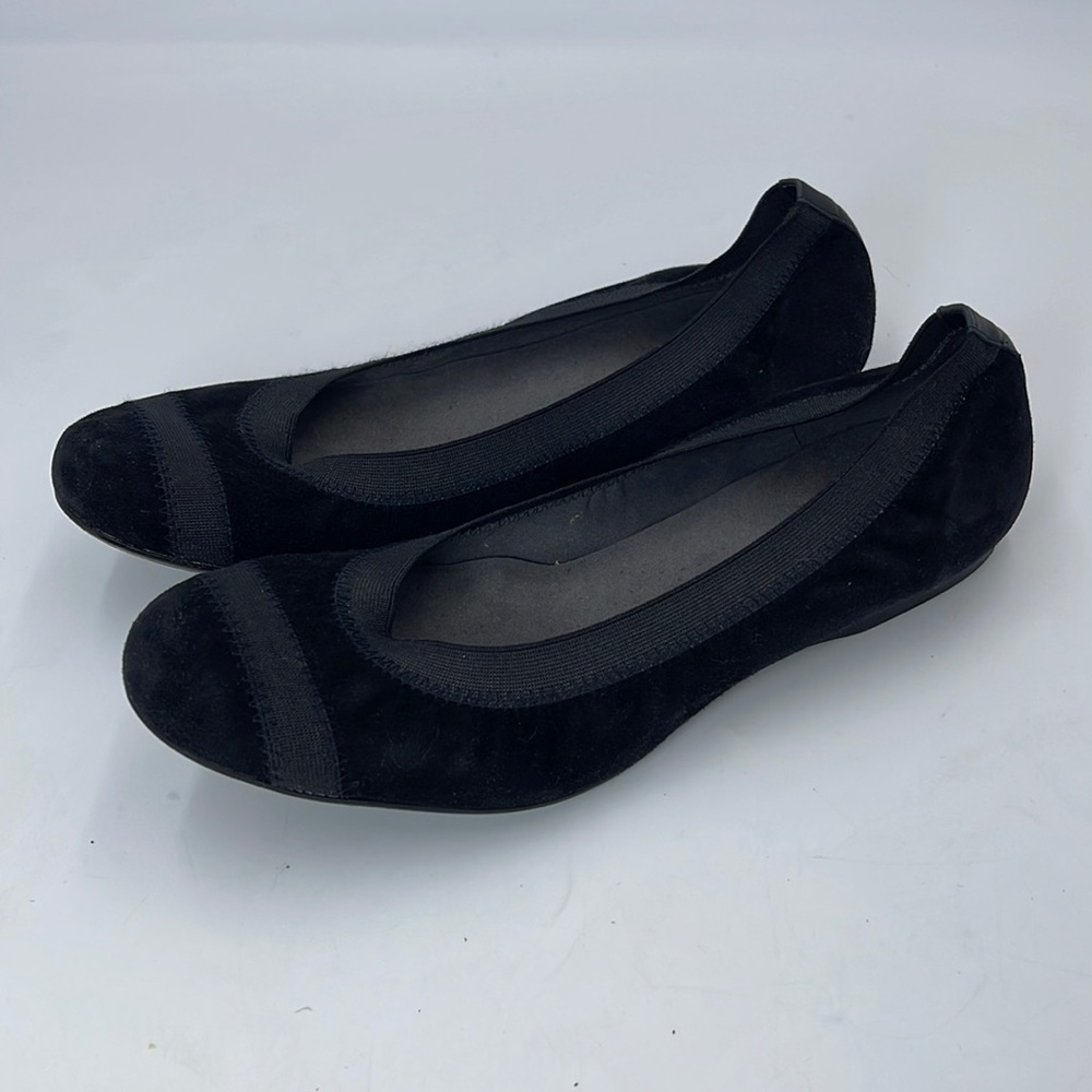 Stuart Weitzman"Giveable" Ballet Flat
